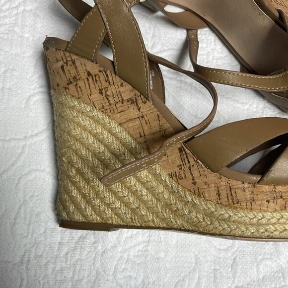 Charles David Tan Wedge Sandal Heels Size 10 - Picture 2 of 6